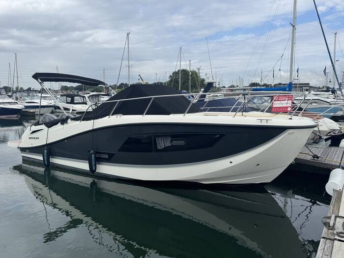 Quicksilver_875_Sundeck